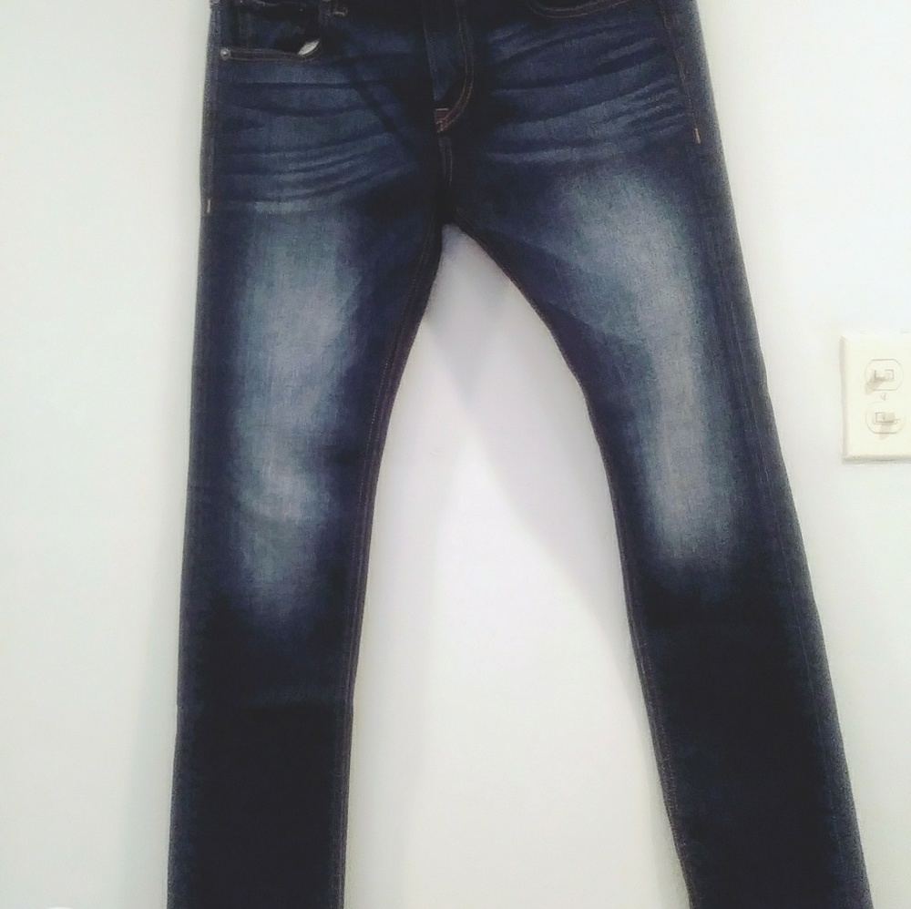 Cloths - Picture 4 of 8